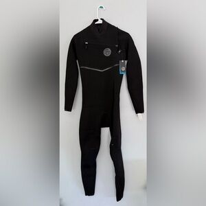 Rip Curl Black Full-Body Long-Sleeve Wetsuit with Chest Logo